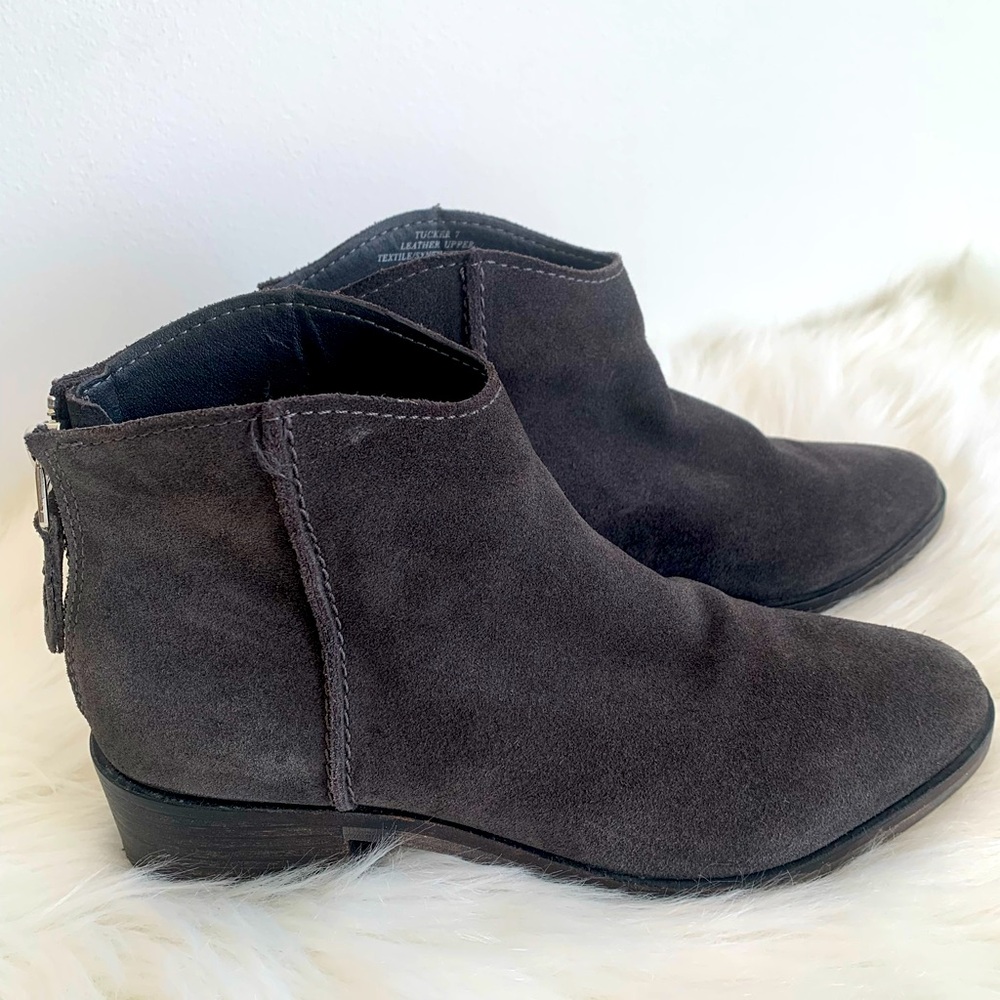 Dolce Vita Tucker Ankle Boot in Anthracite Suede Grey Size 7